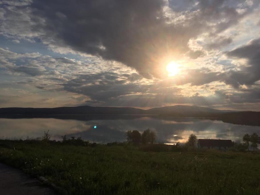 Apartman S Terasou A Vyhledem Na Jezero Lipno Kovarov  Екстериор снимка